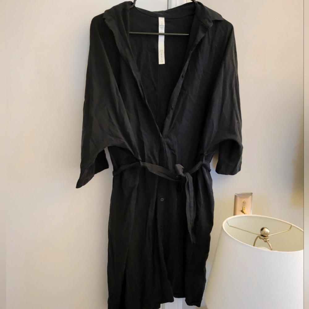 Lululemon Dress Black Buttondown Waist tie